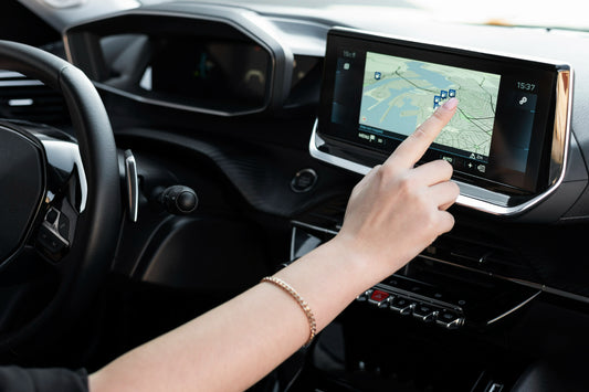 Navigating Your Choices: The Ultimate Guide to Choosing the Best GPS Navigation System for Your Needs in 2024